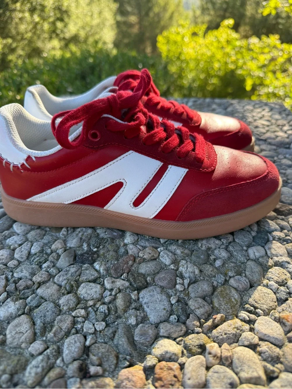 Women Red Athletic Sneakers with White Stripe